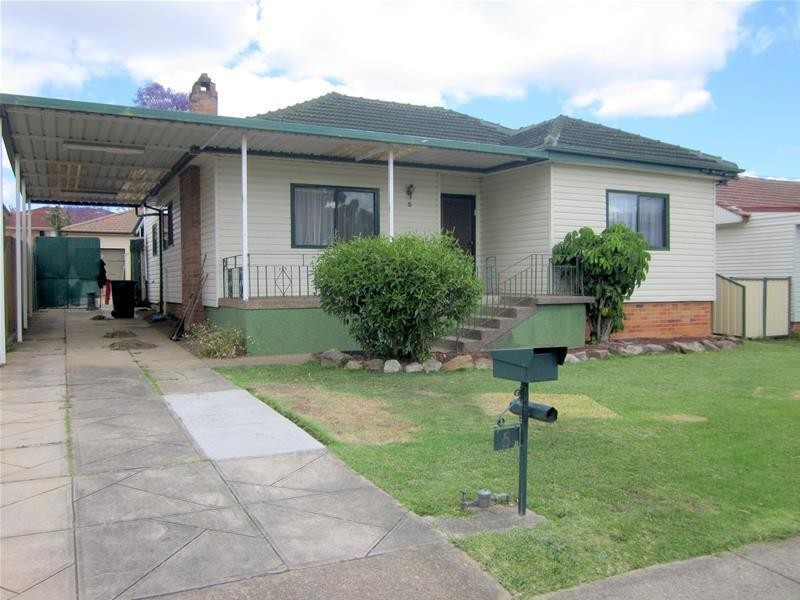 5 Bartlett Street, South Wentworthville NSW 2145