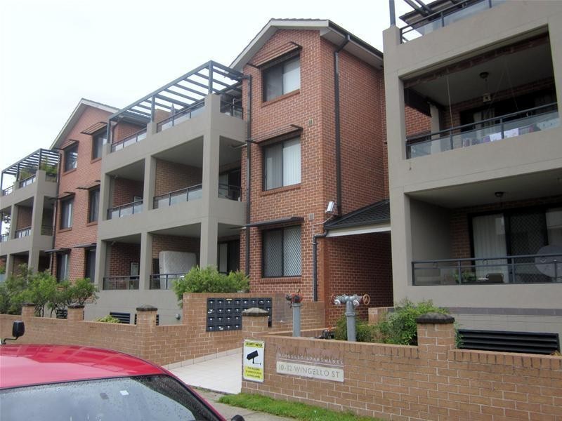16/10-12 Wingello Street, Guildford NSW 2161