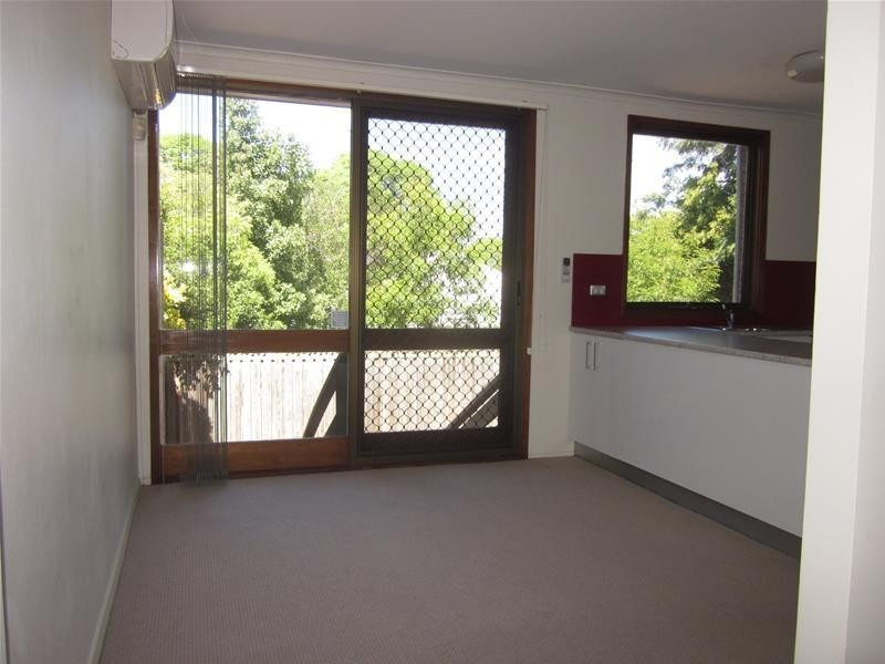 8/2-12 Frances Street, Northmead NSW 2152