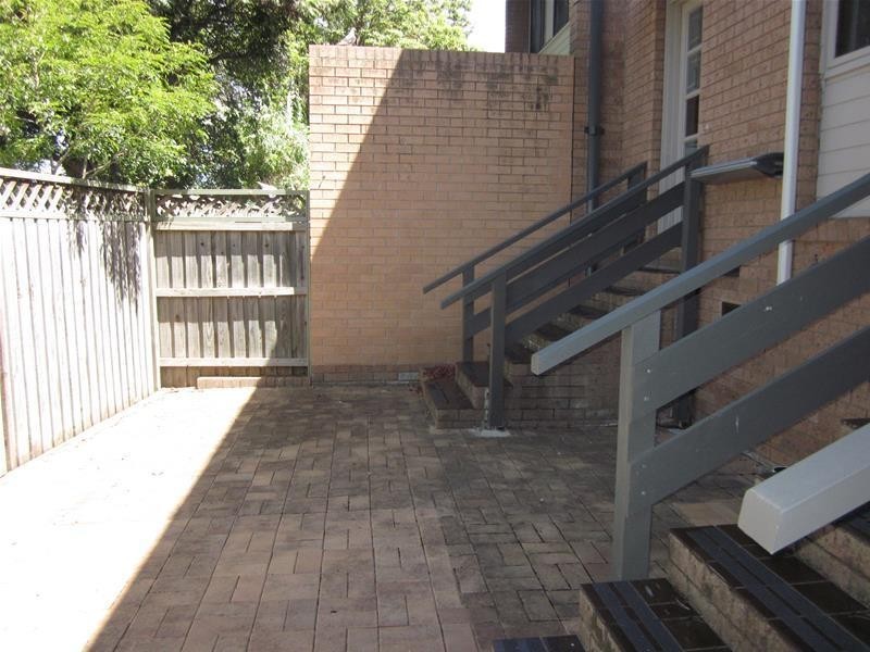 8/2-12 Frances Street, Northmead NSW 2152