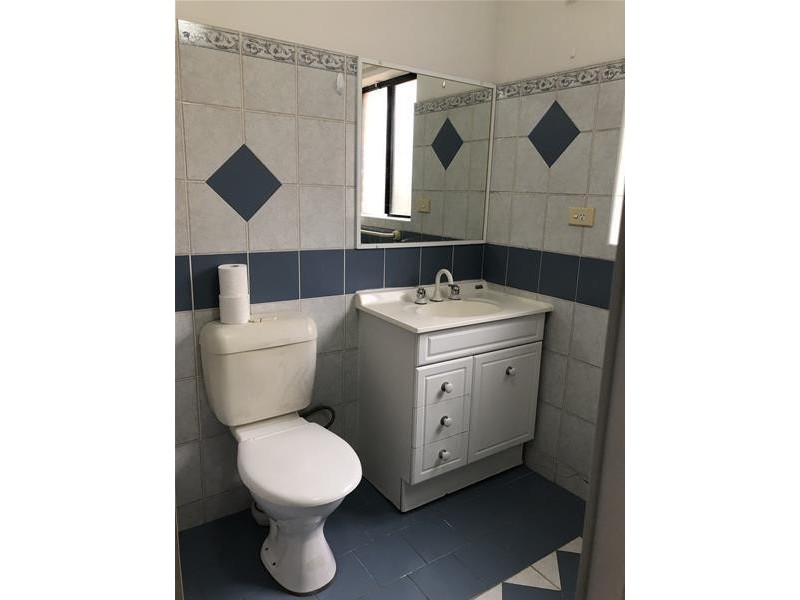 2/28 Harris  Street, Harris Park NSW 2150