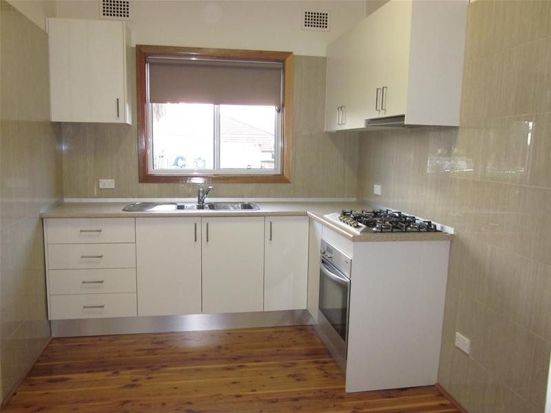 9 Hilltop Road, Merrylands NSW 2160