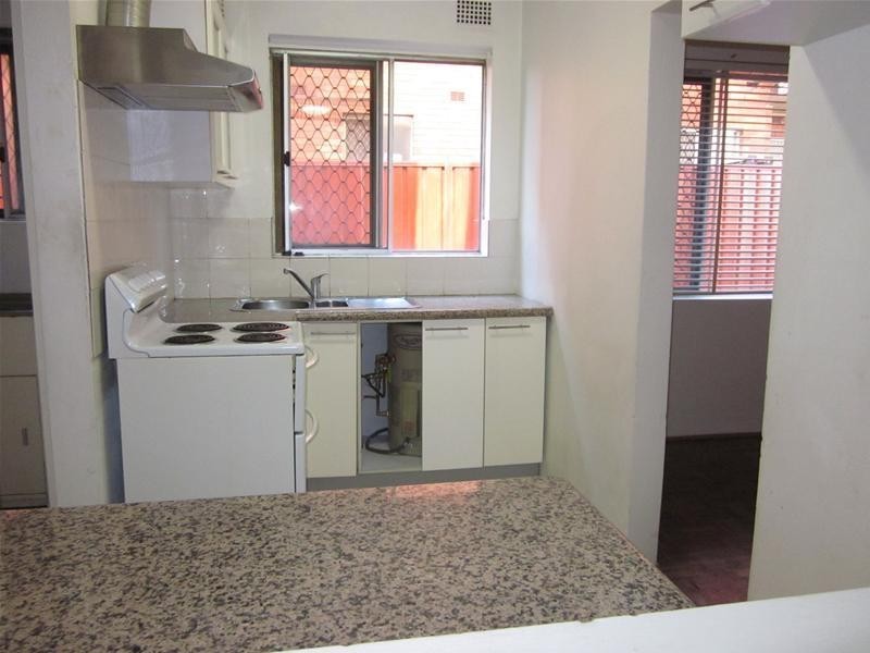 2/17 Parkes Street, Harris Park NSW 2150