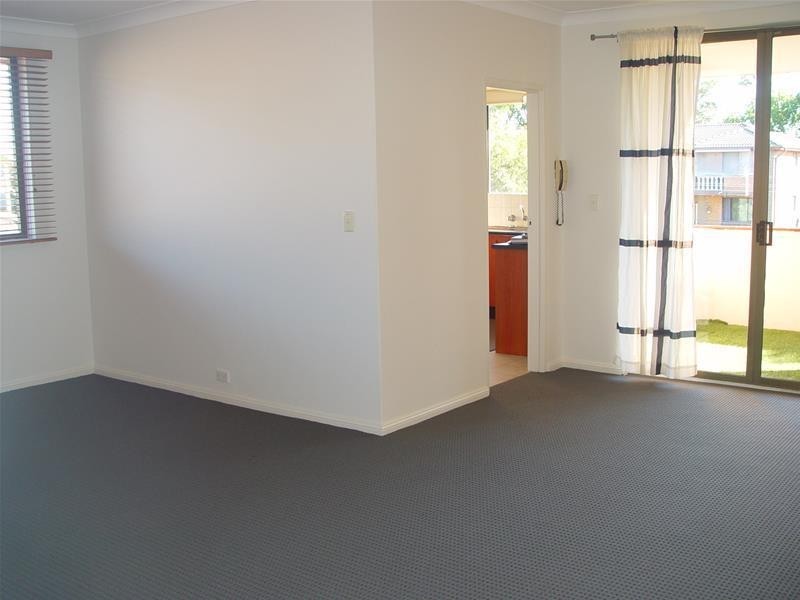 6/27-33 The Trongate, Granville NSW 2142