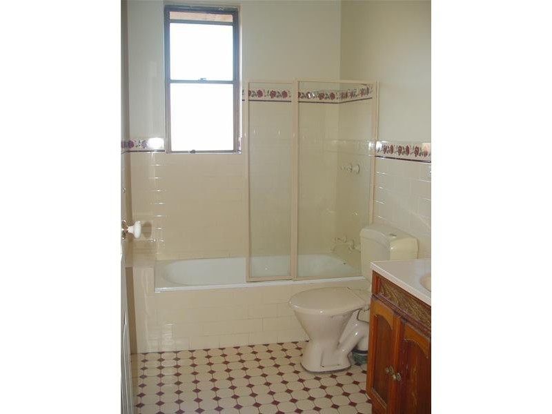 6/27-33 The Trongate, Granville NSW 2142