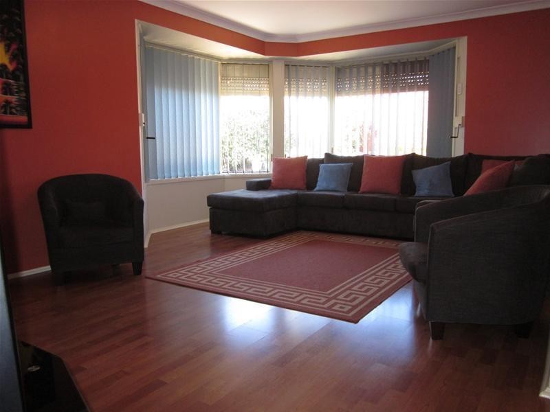 16 Burns Close, Rooty Hill NSW 2766