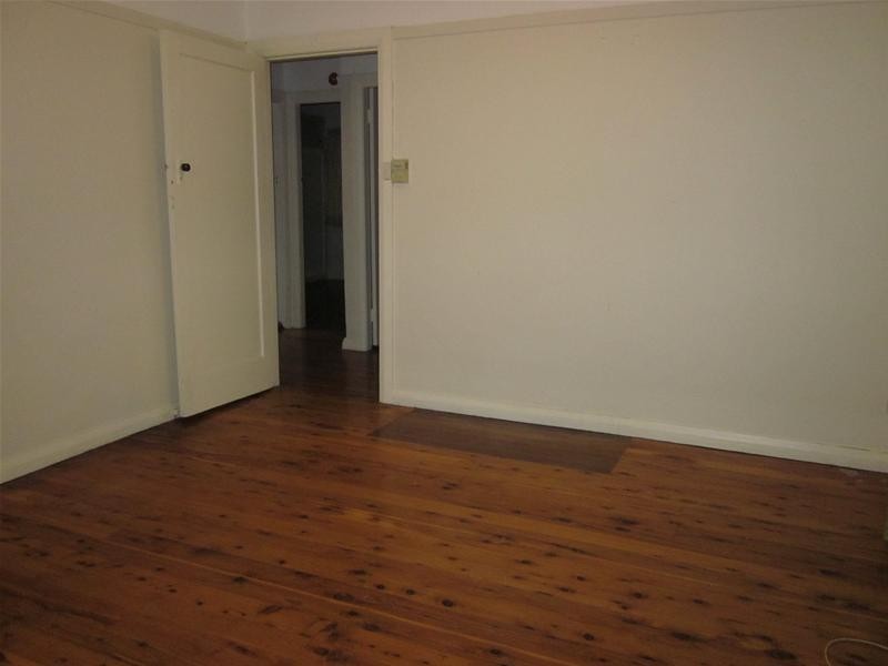 2 Mombri Street, Merrylands NSW 2160