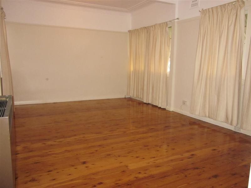 2 Mombri Street, Merrylands NSW 2160