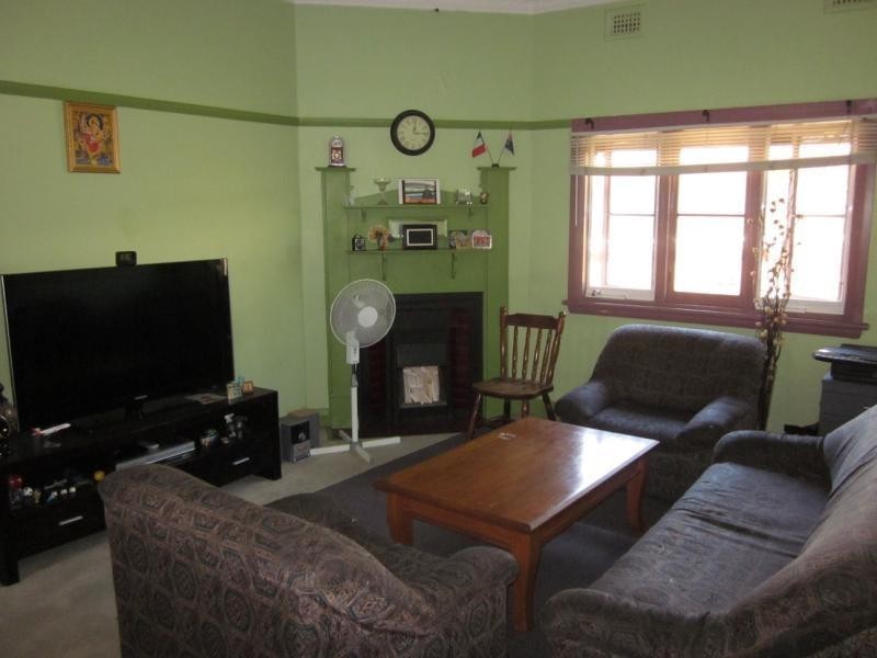 73 Military Road, Merrylands NSW 2160