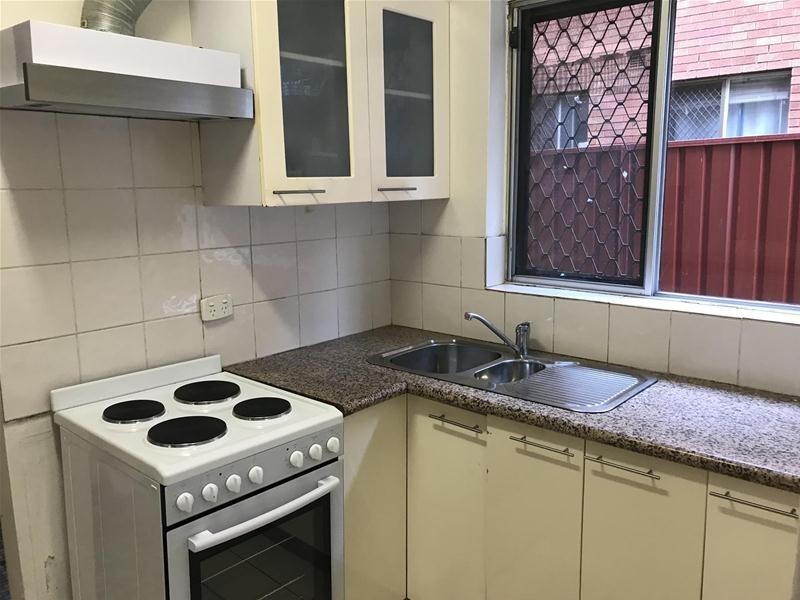 2/17 Parkes Street, Harris Park NSW 2150