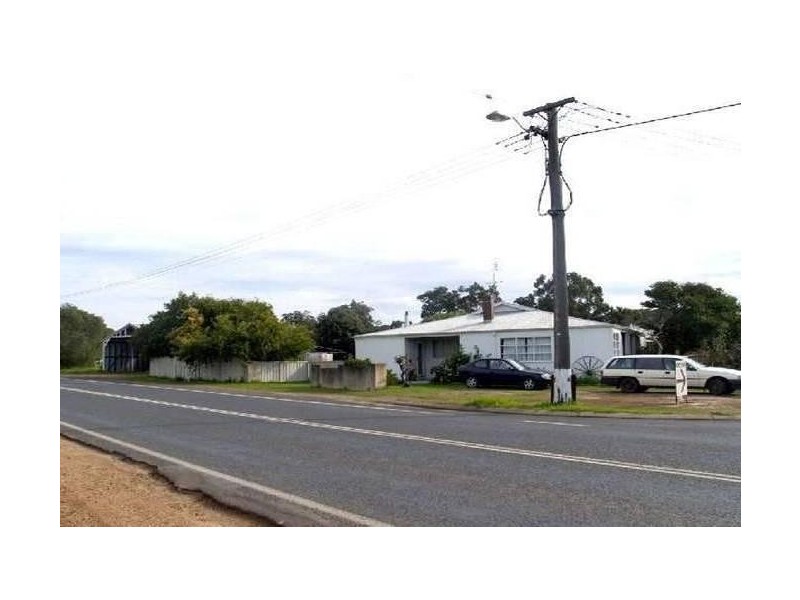 90 Bussell Highway, Cowaramup WA 6284