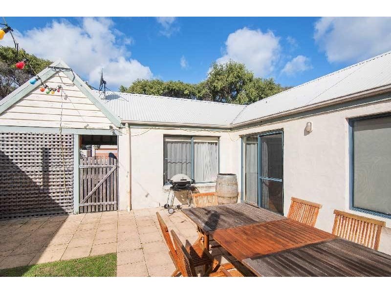 2/25 Riedle Drive, Gnarabup WA 6285