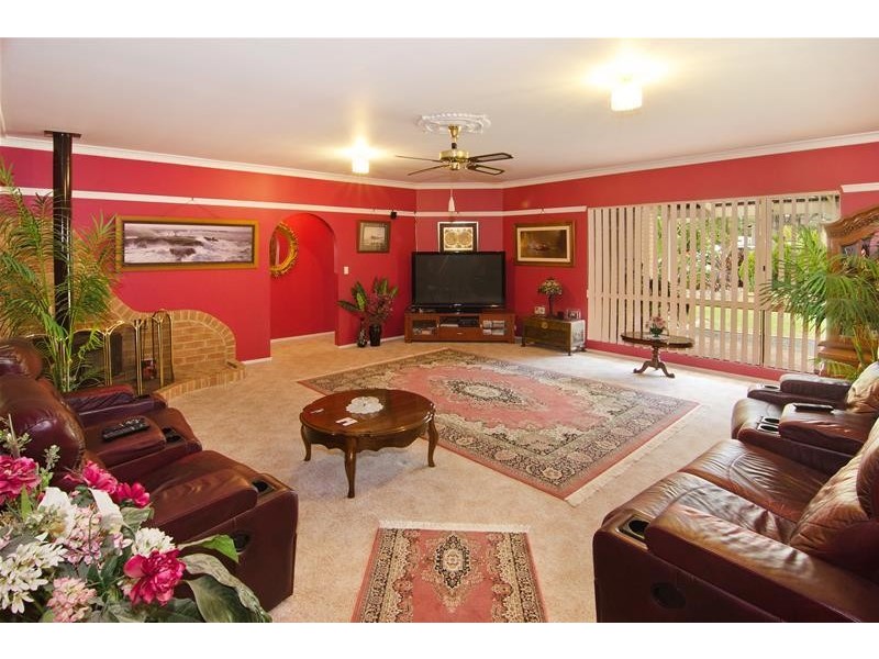 21 Waverley Road, Cowaramup WA 6284