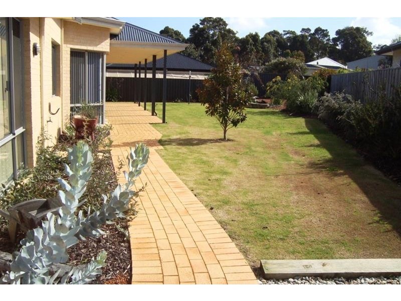 11 Farmhouse Place, Margaret River WA 6285