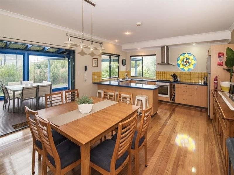 10 Marmaduke Point Drive, Gnarabup WA 6285