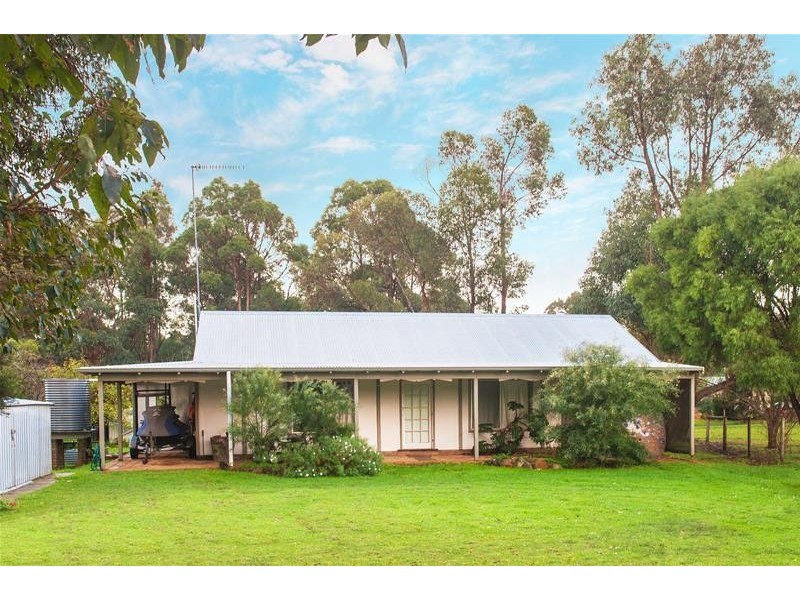 6 Sylvaner Place, Margaret River WA 6285