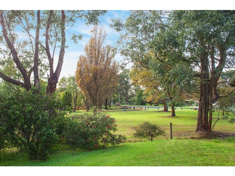 6 Sylvaner Place, Margaret River WA 6285