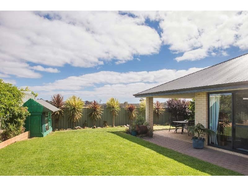 5 Lambertia Terrace, Margaret River WA 6285