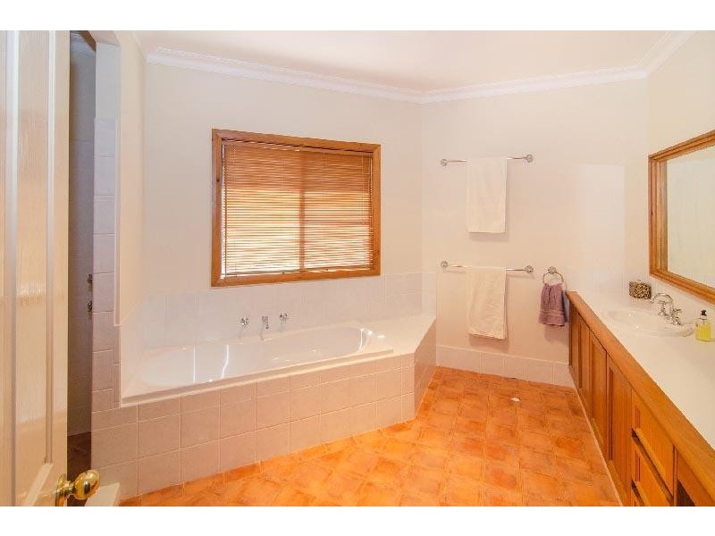 4 Cowara Court, Cowaramup WA 6284