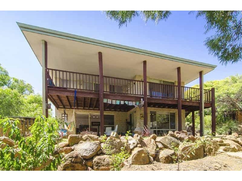 9 Freycinet Way, Gnarabup WA 6285