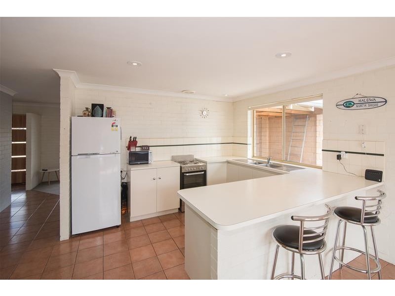 6a Lesalan Place, Margaret River WA 6285