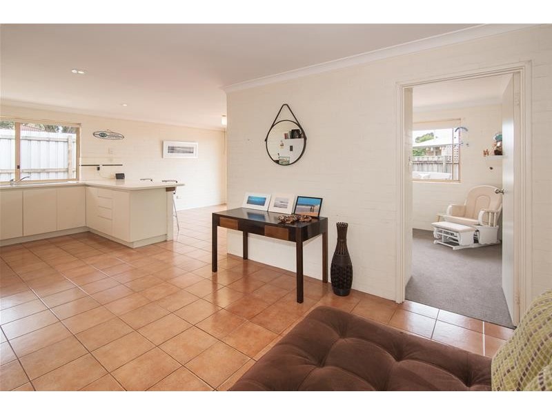 6a Lesalan Place, Margaret River WA 6285