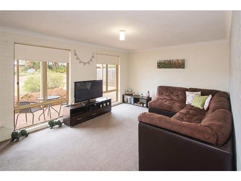 6a Lesalan Place, Margaret River WA 6285