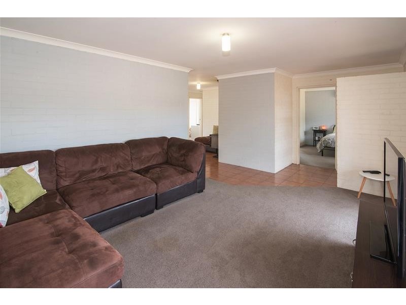 6a Lesalan Place, Margaret River WA 6285