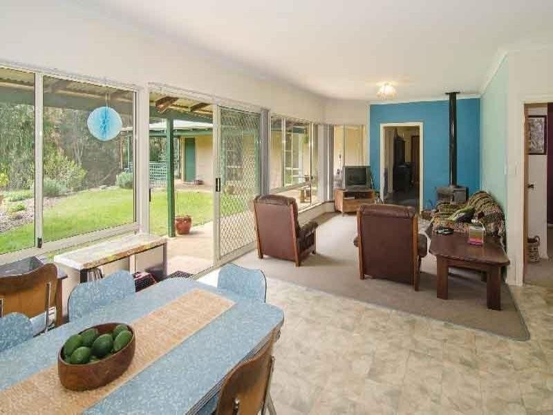 17 Duggan Drive, Cowaramup WA 6284