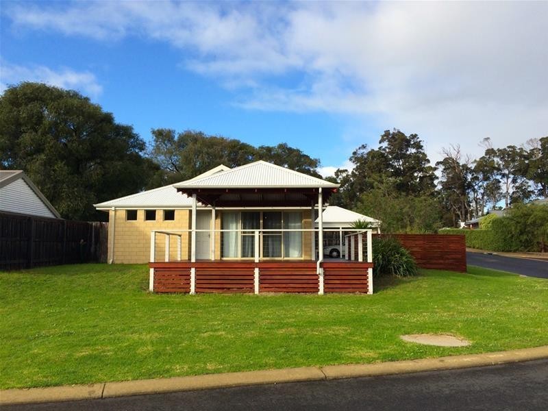 1 Honeyeater Loop, Margaret River WA 6285