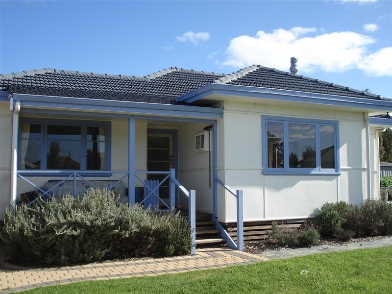 8 Elm Court, Margaret River WA 6285