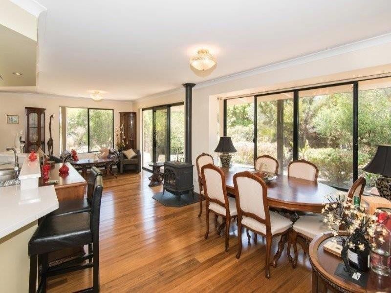 Chardonnay Avenue, Margaret River WA 6285