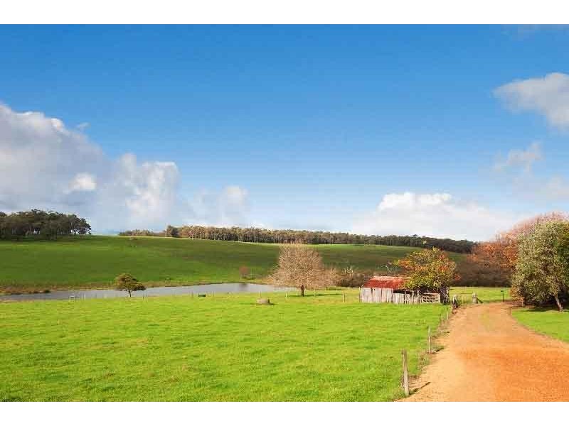 960 Osmington Road, Osmington WA 6285