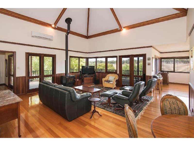 960 Osmington Road, Osmington WA 6285