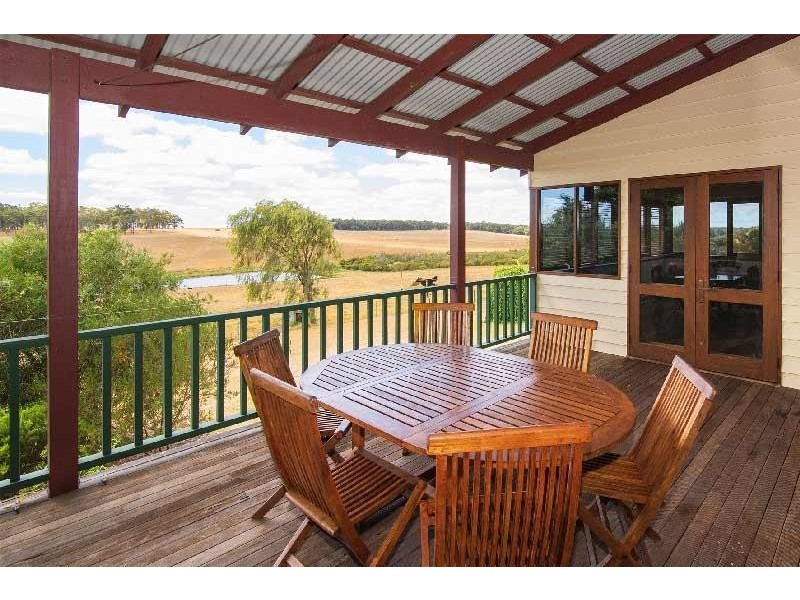 960 Osmington Road, Osmington WA 6285