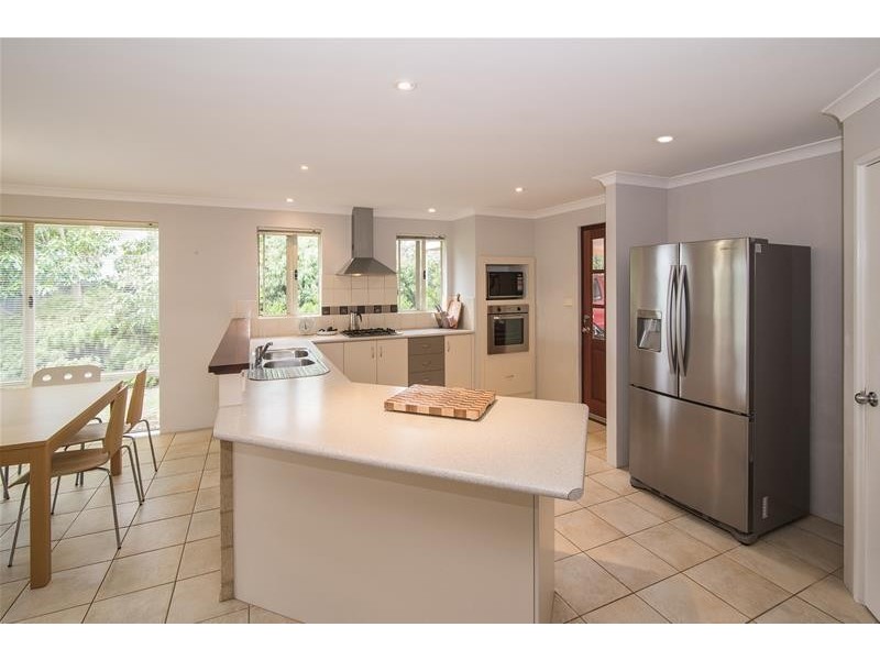 4 The Avenue, Margaret River WA 6285