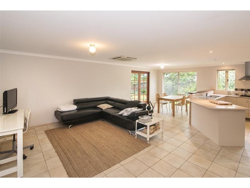 4 The Avenue, Margaret River WA 6285