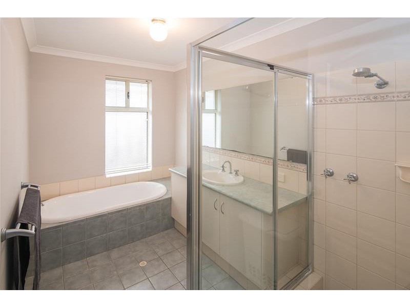 4 The Avenue, Margaret River WA 6285