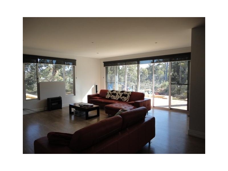 16 Sanctuary Circle, Cowaramup WA 6284