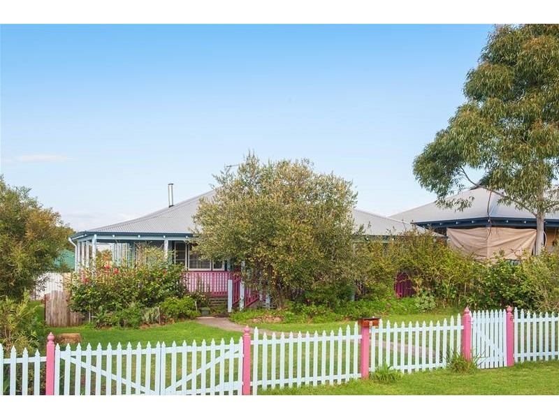 6 Spinebill Ramble, Margaret River WA 6285