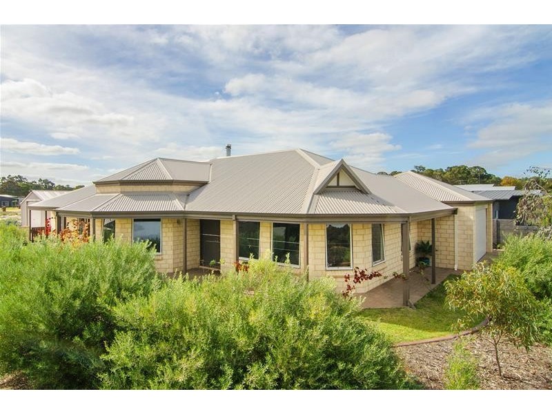 1 Chenin Street, Cowaramup WA 6284