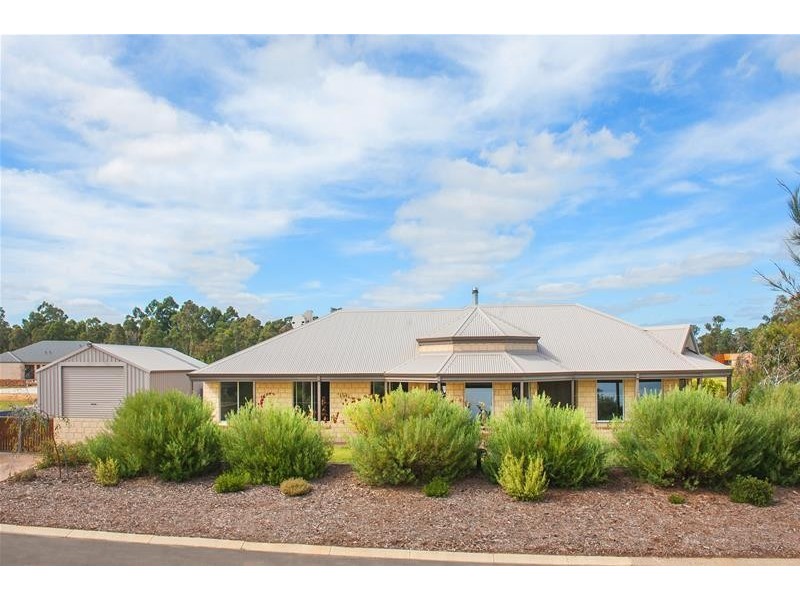 1 Chenin Street, Cowaramup WA 6284