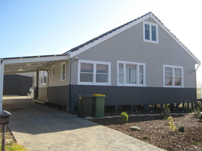 3 Charles Hine Avenue, Margaret River WA 6285