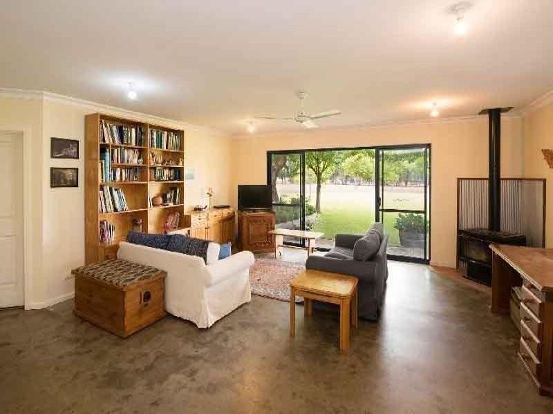42 Gardiner Road, Cowaramup WA 6284