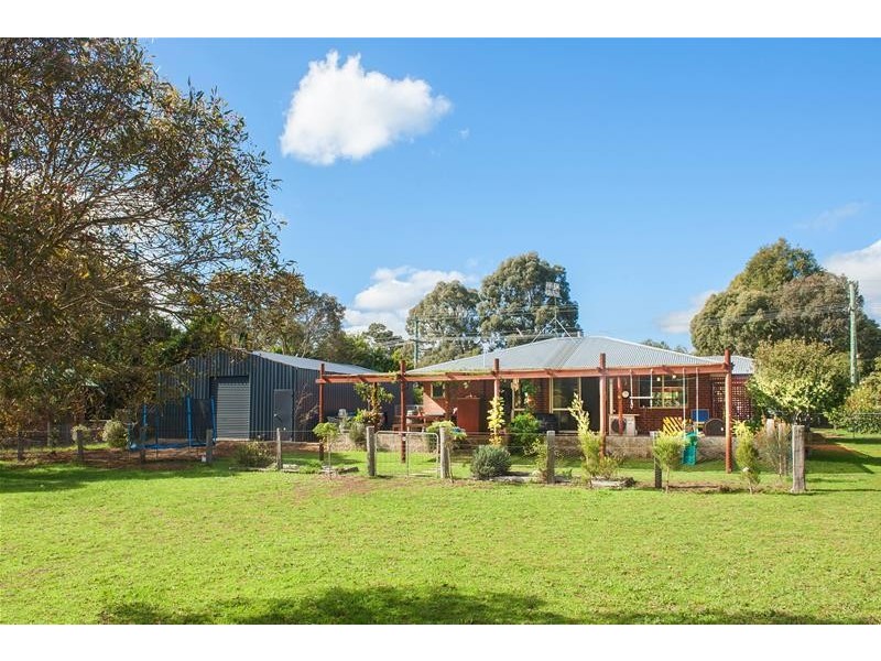 24 Mansfield Avenue, Margaret River WA 6285