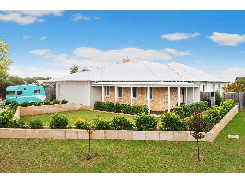 24 Ironbark Avenue, Margaret River WA 6285