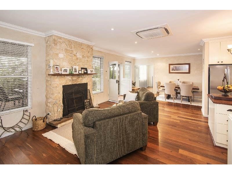 24 Ironbark Avenue, Margaret River WA 6285