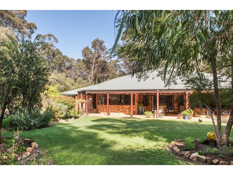 241 Illawarra Avenue, Margaret River WA 6285