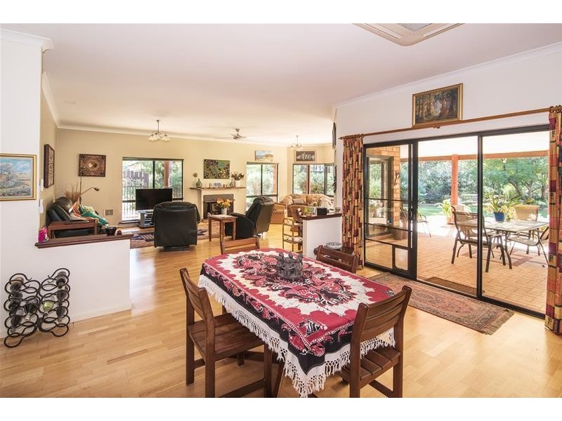 241 Illawarra Avenue, Margaret River WA 6285