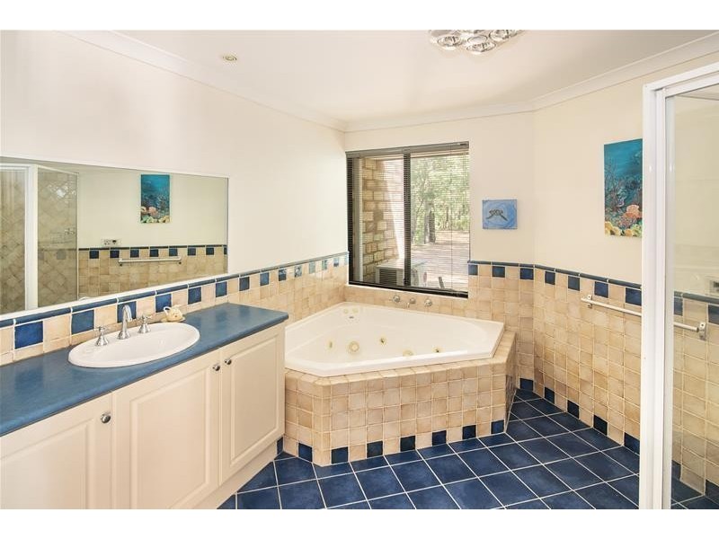 241 Illawarra Avenue, Margaret River WA 6285